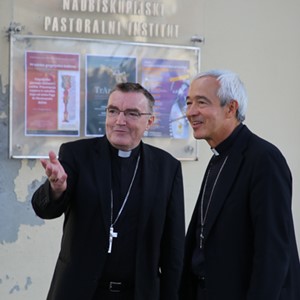 Mons. Patron Wong posjetio zagrebačku katedralu i grob bl. Alojzija Stepinca